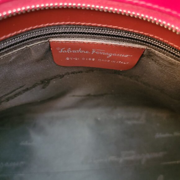 Salvatore Ferragamo Patent Leather Tote Purse Cognac Burgundy Red Gold Crossbody - Picture 16 of 17